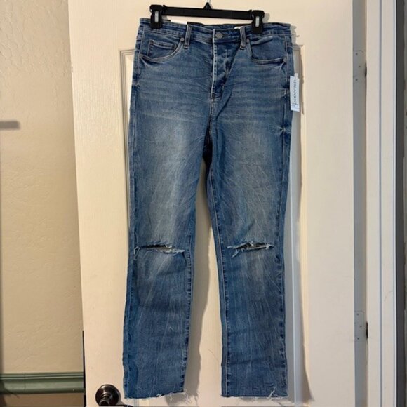 NWT BLANK NYC Sustainable Black The Madison Crop Basic Don't Be Slick - Size: 30 - Picture 10 of 10